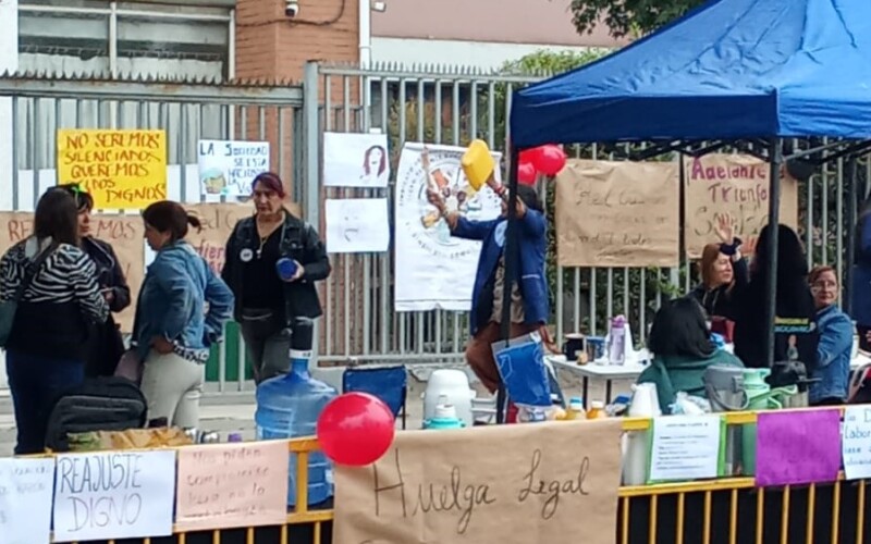 Concluye huelga en emblemático liceo de Lo Prado: empleador rechazó reajuste de $6.000 