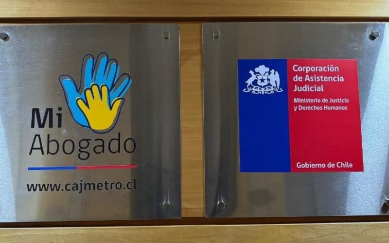 Funcionarios de la Corporación de Asistencia Judicial denuncia ante Contraloría millonaria deuda en viáticos
