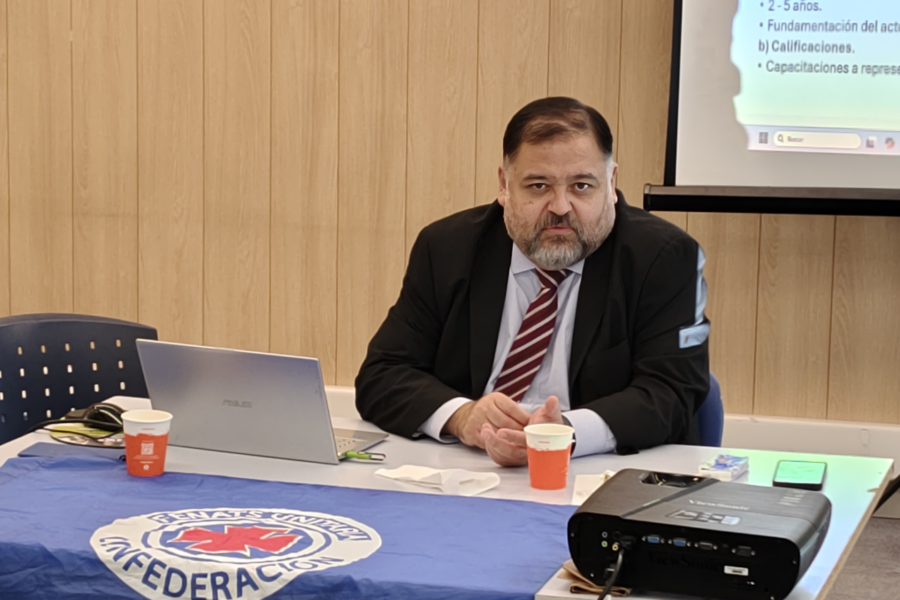 Paulo Quezada, asesor laboral gremial: «No podemos permitir que la institucionalidad se ocupe para perseguir trabajadores.»
