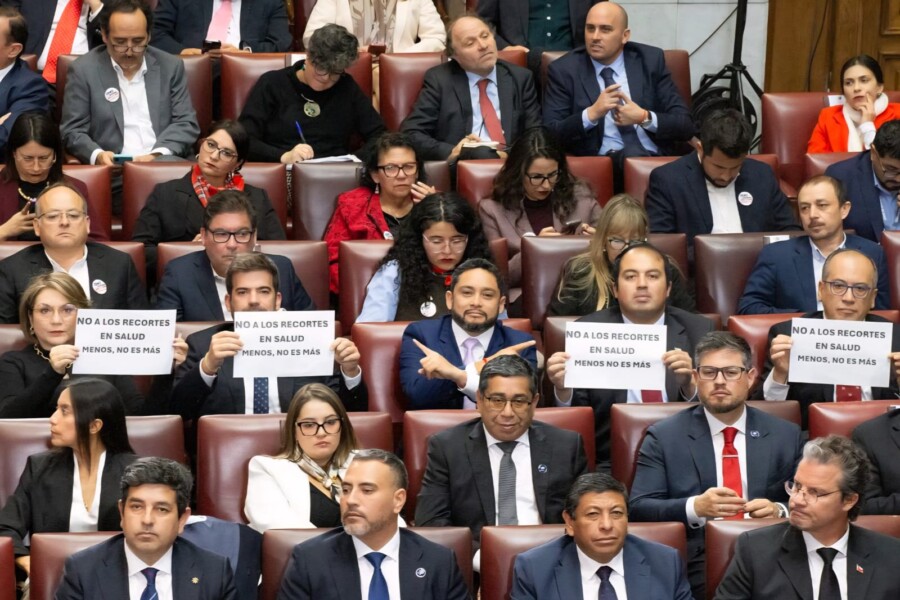 Cuenta Pública: Trabajadores de la Salud Pública rechazan omisión sobre recortes del 2,5% al sector