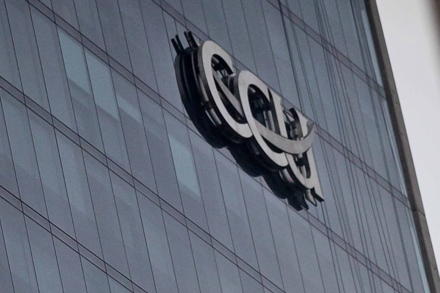 Reestructuración comercial en CCU deriva despidos en área de ventas y protestas sindicales