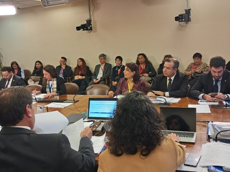 FENADAJ acusa al Ministerio de Justicia de incumplir compromiso y cuestiona postergación del nuevo Servicio de Acceso a la Justicia